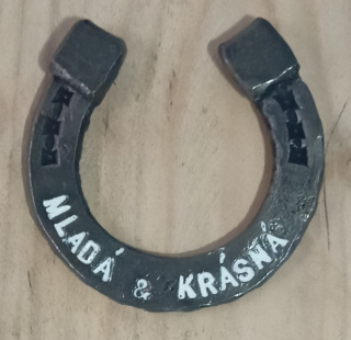 Mladá & krásná